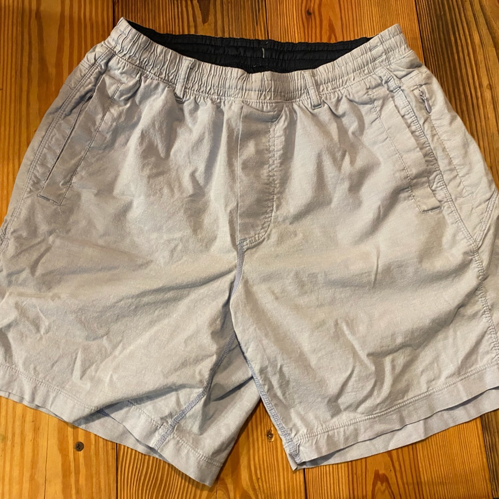 Like new mens birddog lined shorts.